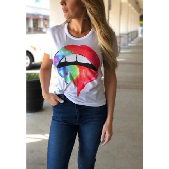 [Chaser] Classic White Rainbow Lips Graphic Tee - Picture 2 of 6